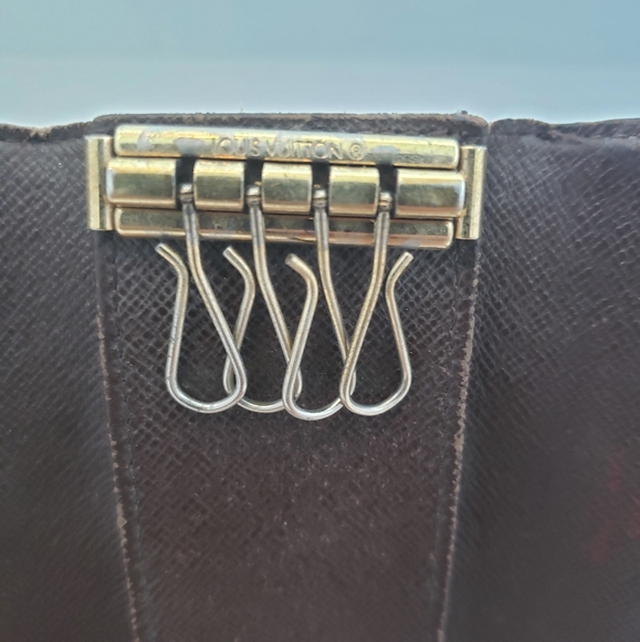 Pre-owned Louis Vuitton Damier Ebene 4 Key Holder - Picture 10 of 16
